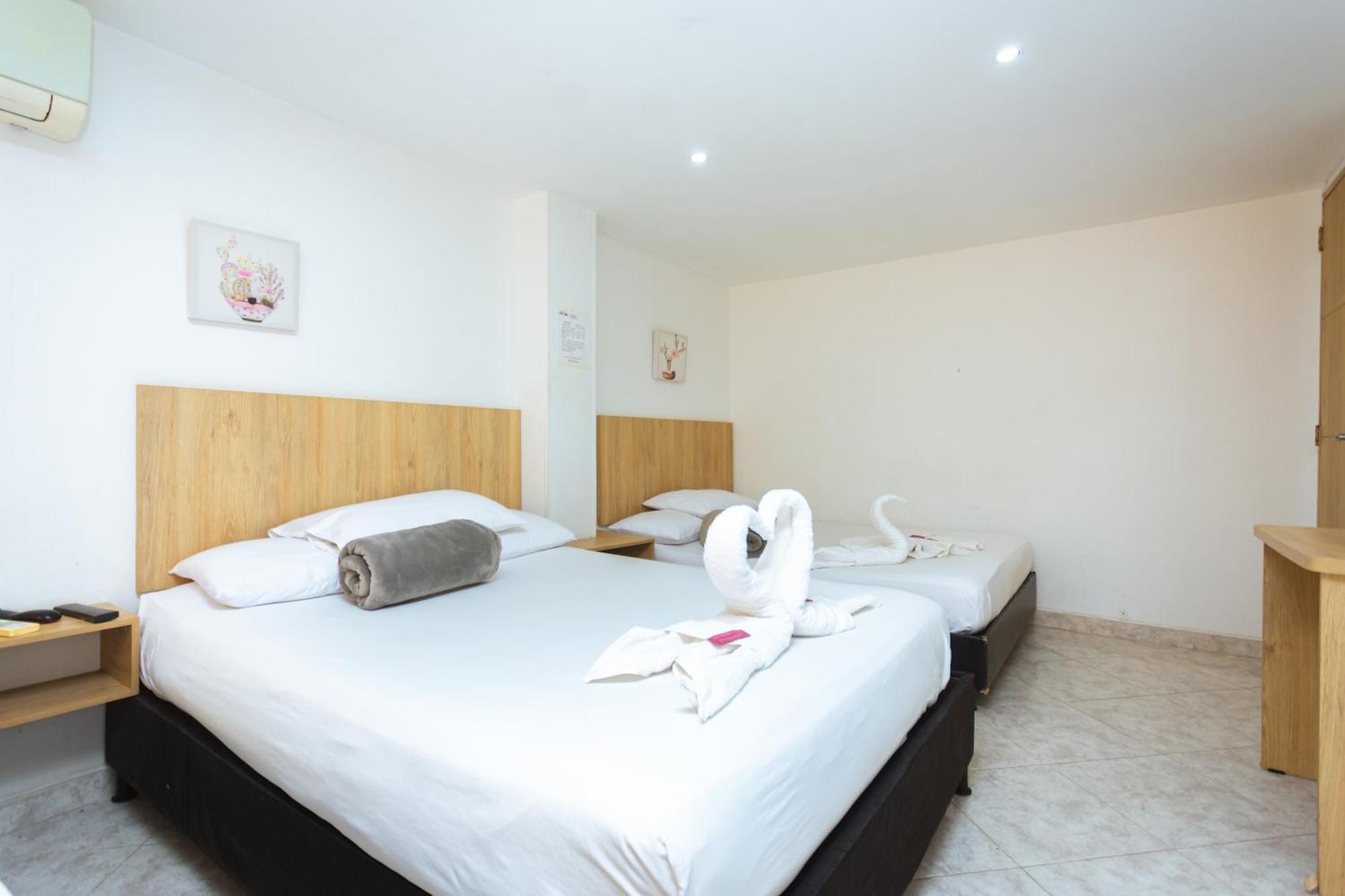 Hotel Colores Boutique 4*