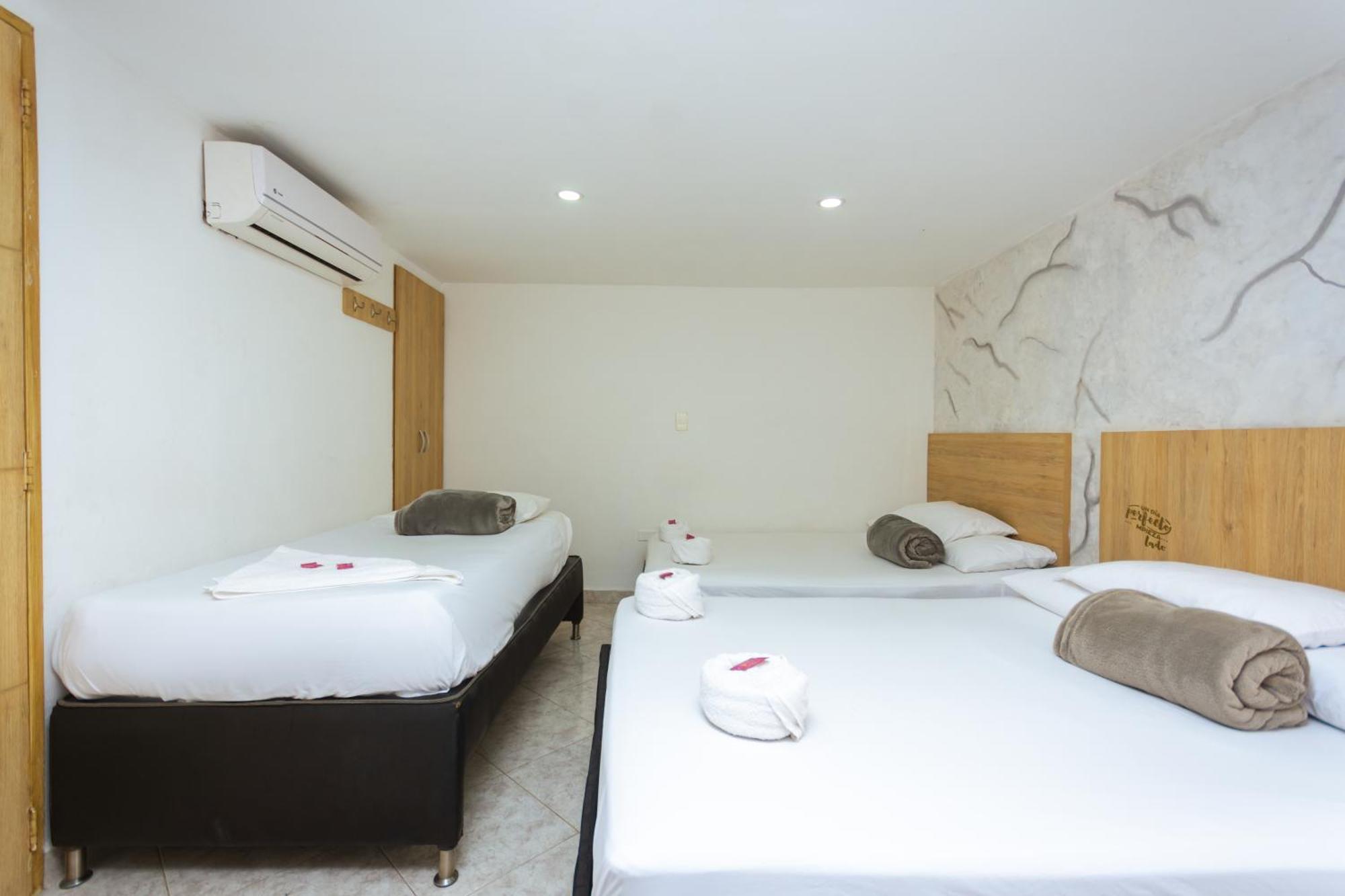 Hotel Colores Boutique 4*